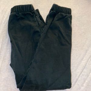 Brandy Melville dark green sweatpants. OS